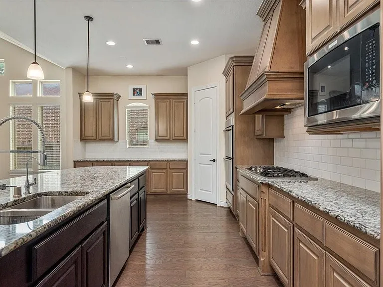 23034 Creek Park Dr — Photo 13