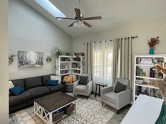 3rd image of 943 Kasinof Ave