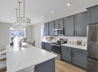 218 Pickerington Ponds Dr, Pickerington, OH 43147