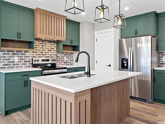 2nd image of 3080 Dumont Way