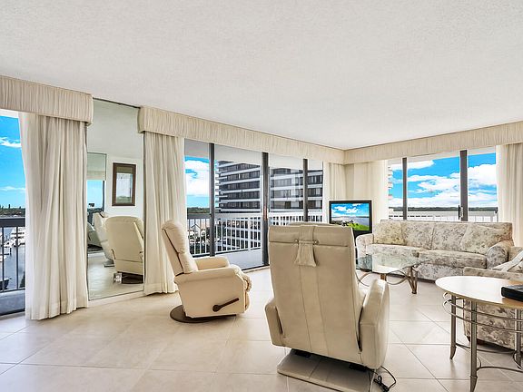 4th image of 115 Lakeshore Dr APT 846