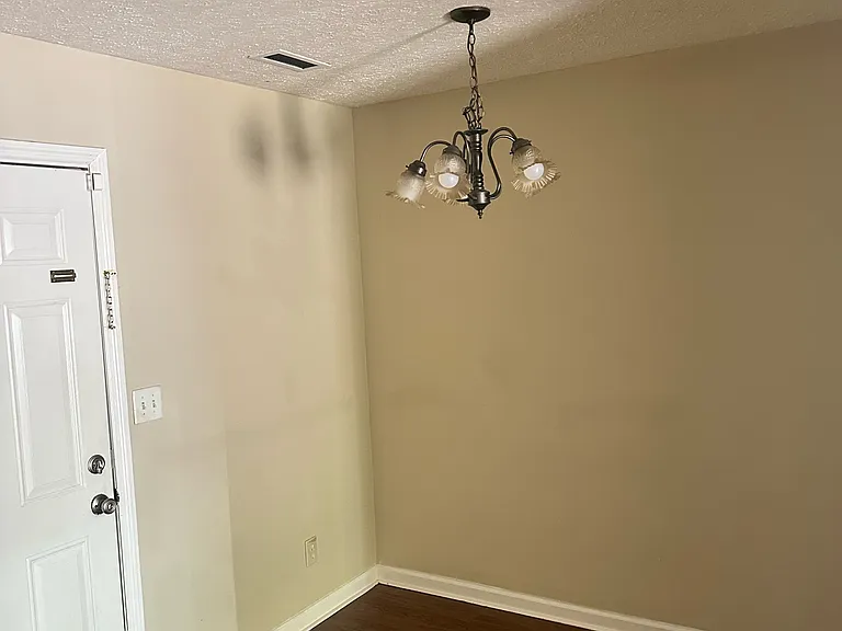 1107 Riviera Dr #B — Photo 5