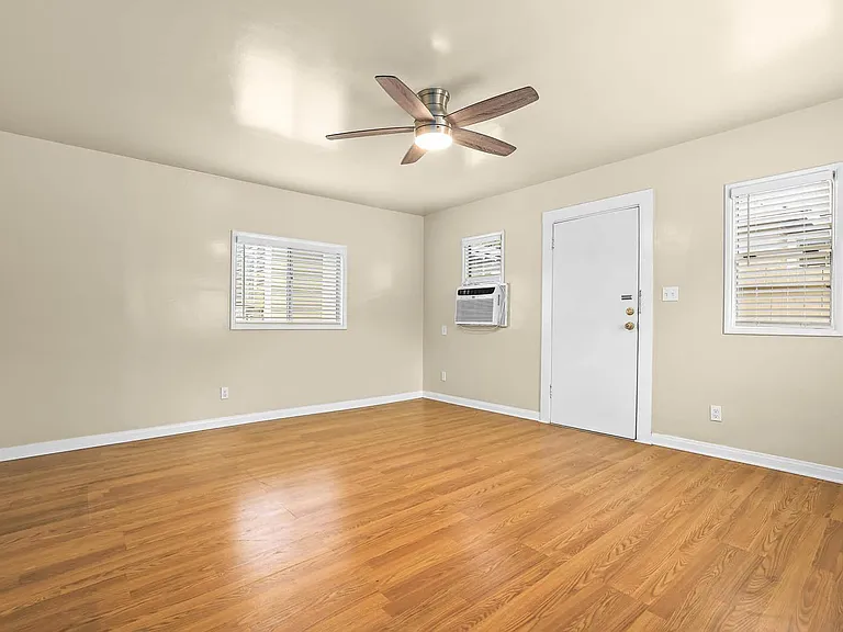 1632 Whitefield Rd — Photo 10