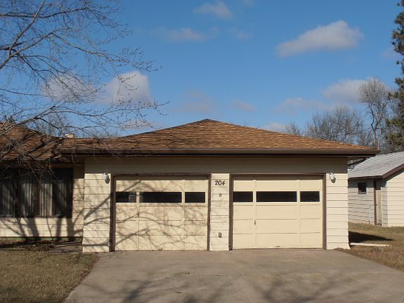2nd image of 204 3rd Ave S