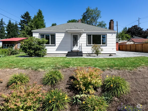 616 NE 152nd Street, Shoreline, WA 98155