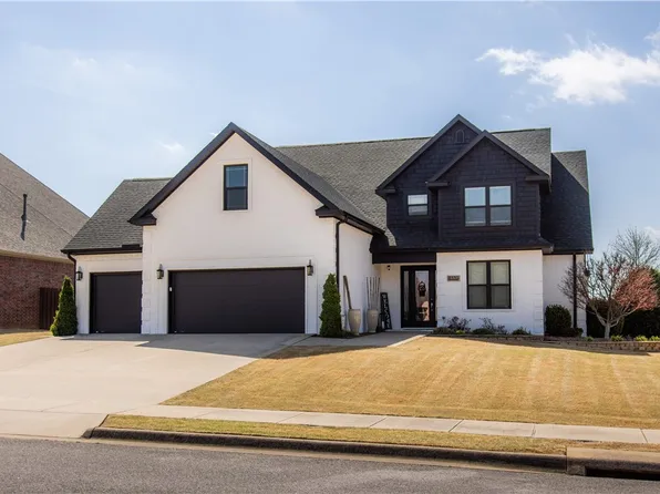 8339 La Casa Ave, Springdale, AR 72762