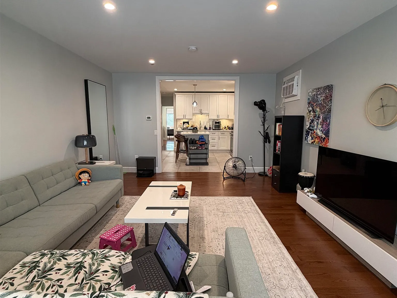 2 bed, 1.0 bath, $2,800 — Photo 2
