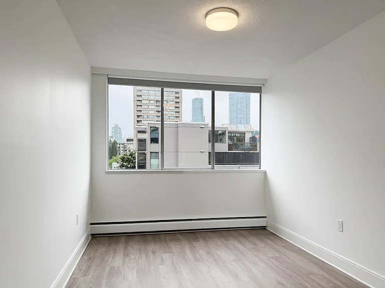 1255 Pendrell St — Photo 9