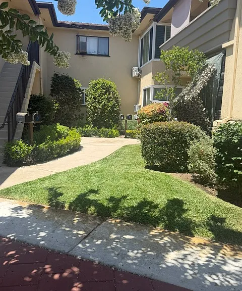 8363 Sargent Ave #E — Photo 3