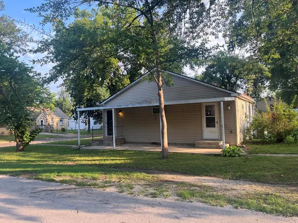 728 S Grant Ave, Chanute, KS 66720