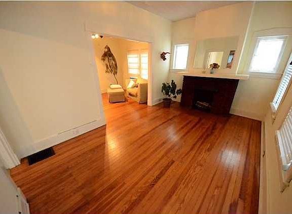 4th image of 725 N Barbee Way