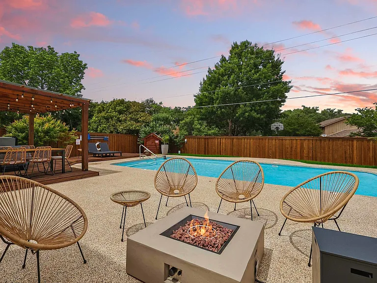 6333 Tosca Dr — Photo 45