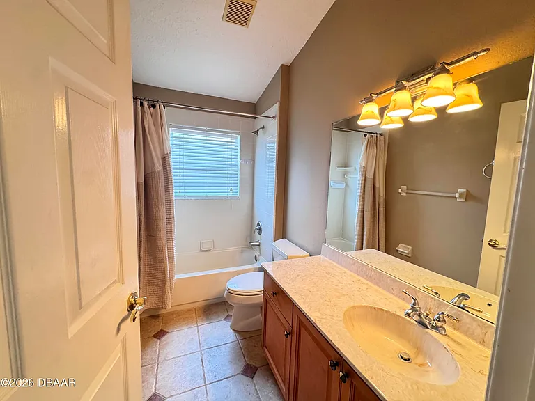 1315 Coconut Palm Cir — Photo 18