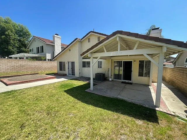 3393 Royal Ridge Rd — Photo 28