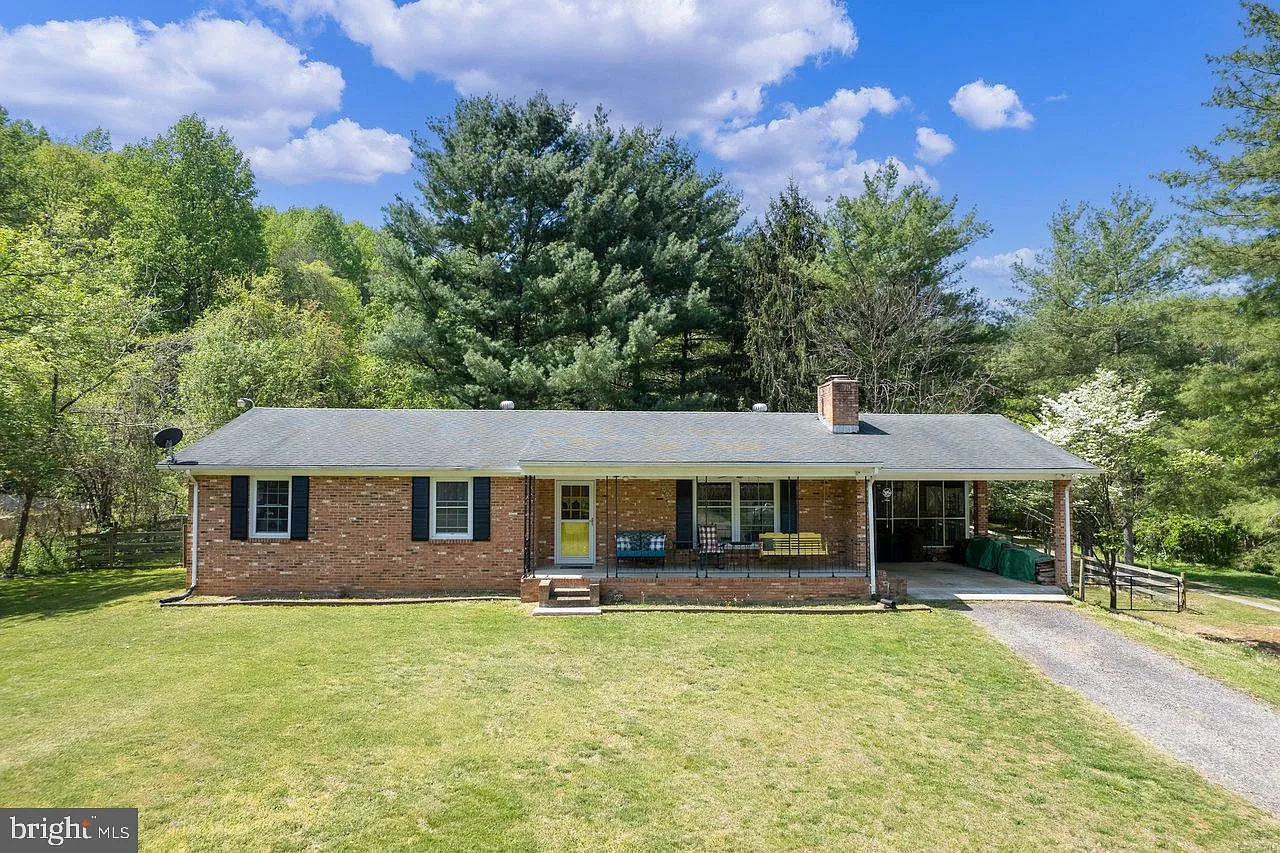 3080 Pine Grove Rd photo 1