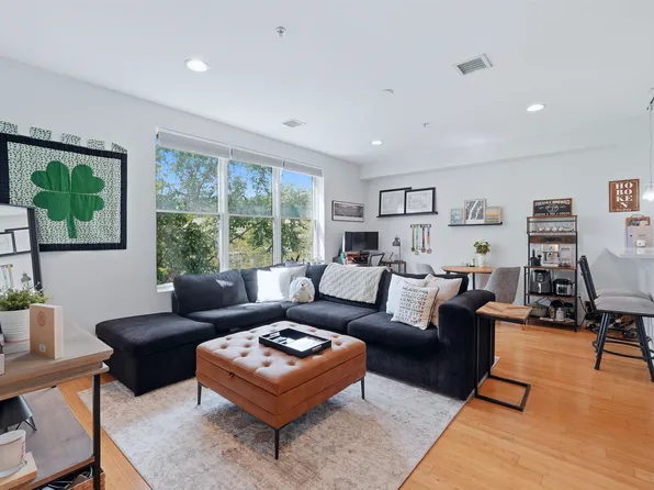 1325 Adams St #402, Hoboken, NJ 07030
