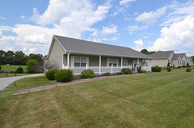 1st image of 527 Anne Claire Ln
