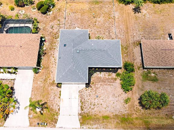 2nd image of 18322 Wolbrette Cir