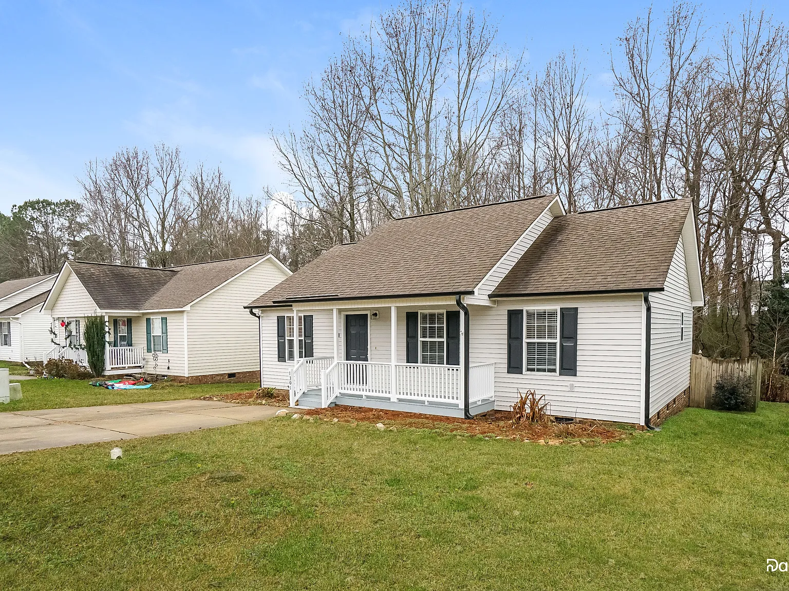 3 bed, 2.0 bath, 1026 sqft, $1,780 — Photo 2