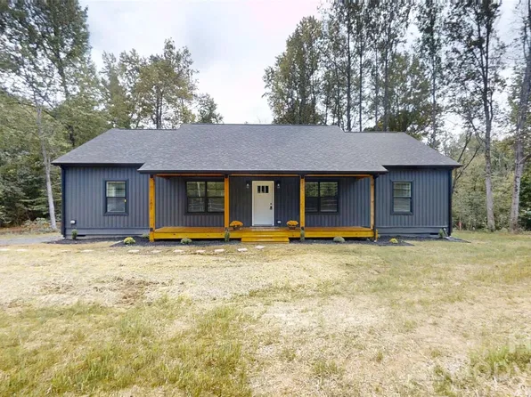 101 Riverhills Ln, Morganton, NC 28655