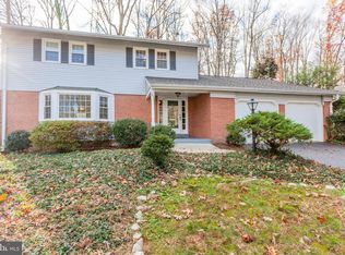 6014 Nassau Dr, Springfield, VA 22152