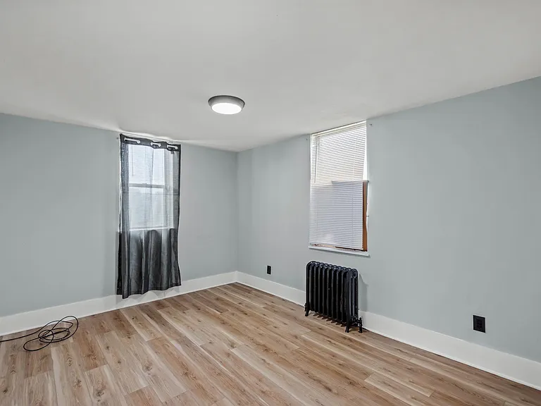 1010 Hampshire Ave #2 — Photo 7