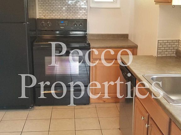 5th image of 810 Berwin Ave
