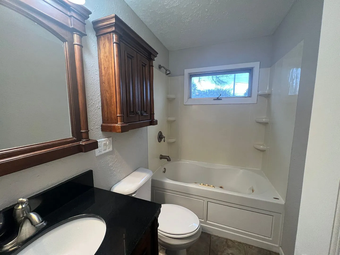 Coming Soon! 3 Bedroom Home!! — Photo 4