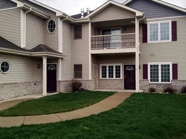 932 N Pine St APT 202, Burlington, WI 53105
