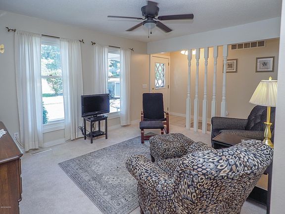 1429 West Kilgore-103