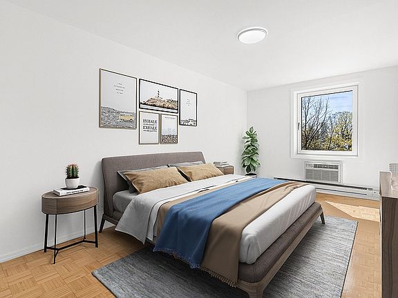 5th image of 376 West St APT 2B