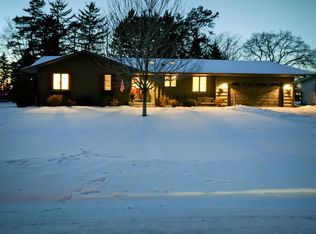 1221 Unity Ave N, Golden Valley, MN 55422