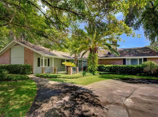 100 Colonial Dr, Saint Simons Island, GA 31522