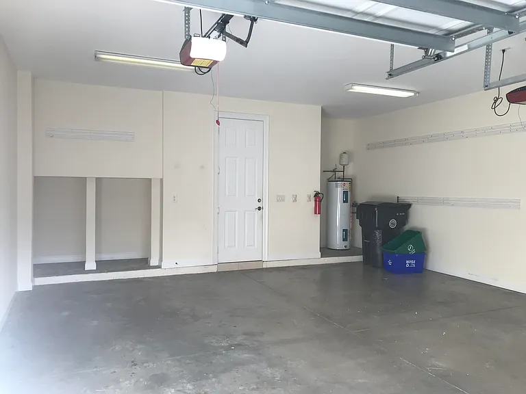 650 Pacific Grove Dr #5 — Photo 25