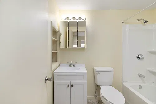 Floor plan 1 bed 1 bath