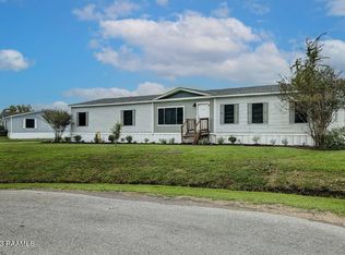 918 Oakcrest Dr, New Iberia, LA 70563