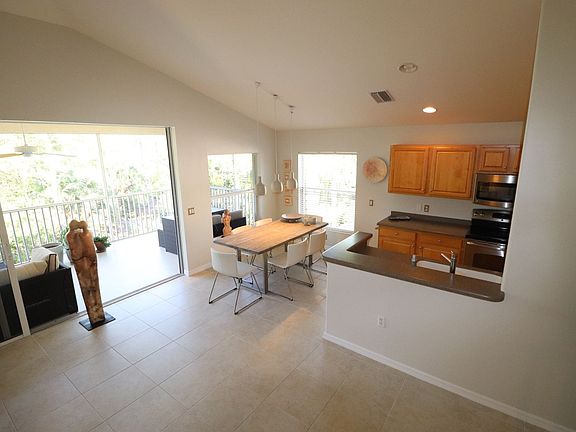 3rd image of 1445 Tiffany Ln APT 201