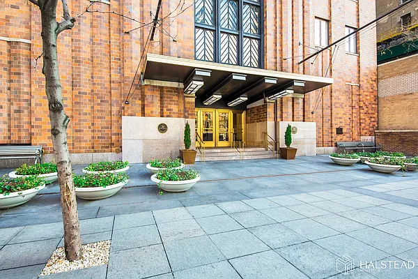 Rented by Brown Harris Stevens | media 14