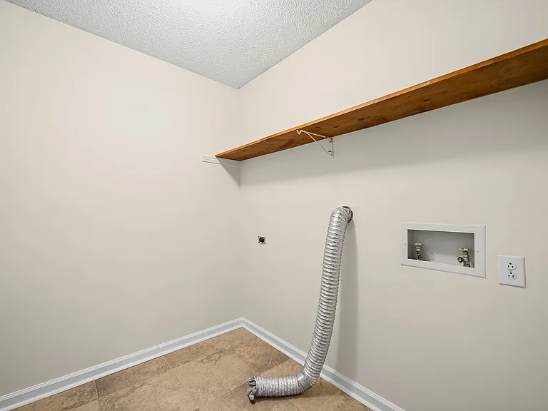 1128 Tobacco Rd — Photo 12