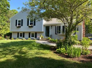 27 Tara Ter, Bourne, MA 02532
