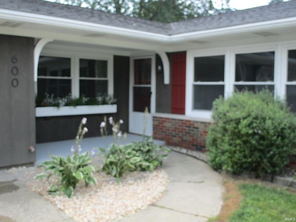 3rd image of 600 Wedgewood Pl