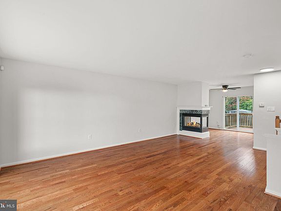 3rd image of 3336 Cape May Ct