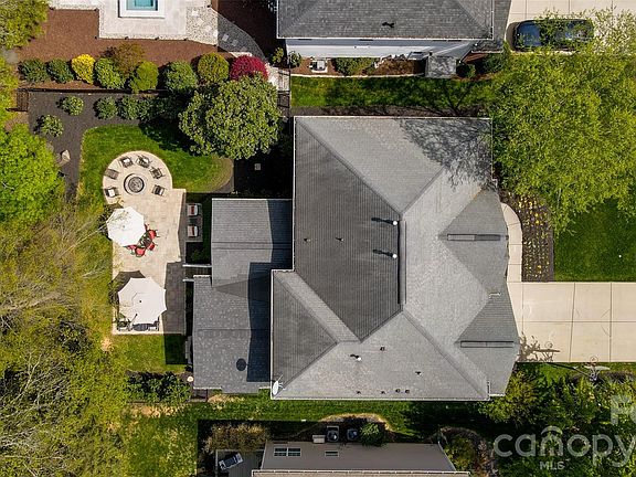 5th image of 913 Grayscroft Dr