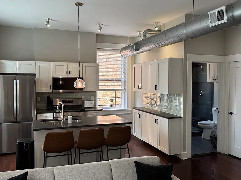 1501 Vine St #304 — Photo 18