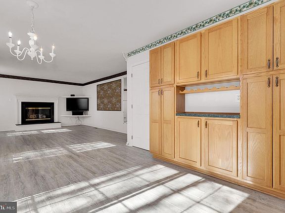 3rd image of 1229 Leafy Hollow Cir