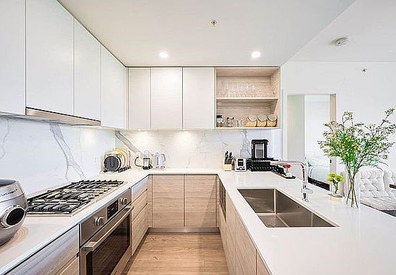 2nd image of 358 16th St Floor 2