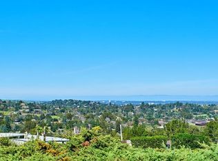 25108 La Loma Dr, Los Altos Hills, CA 94022