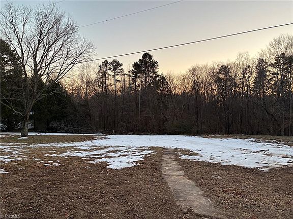 2nd image of 8265 Shallowford Rd