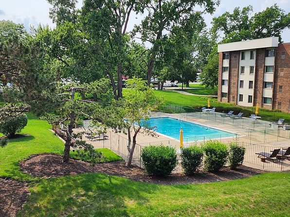 841 N York St APT 332