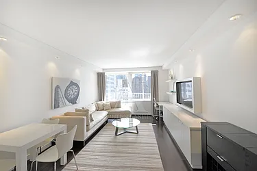 Rented by Peter Ashe